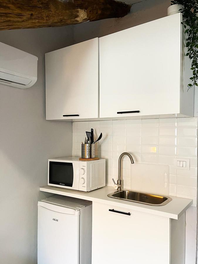Italian Maison - Studio In The Heart Of Турин Экстерьер фото