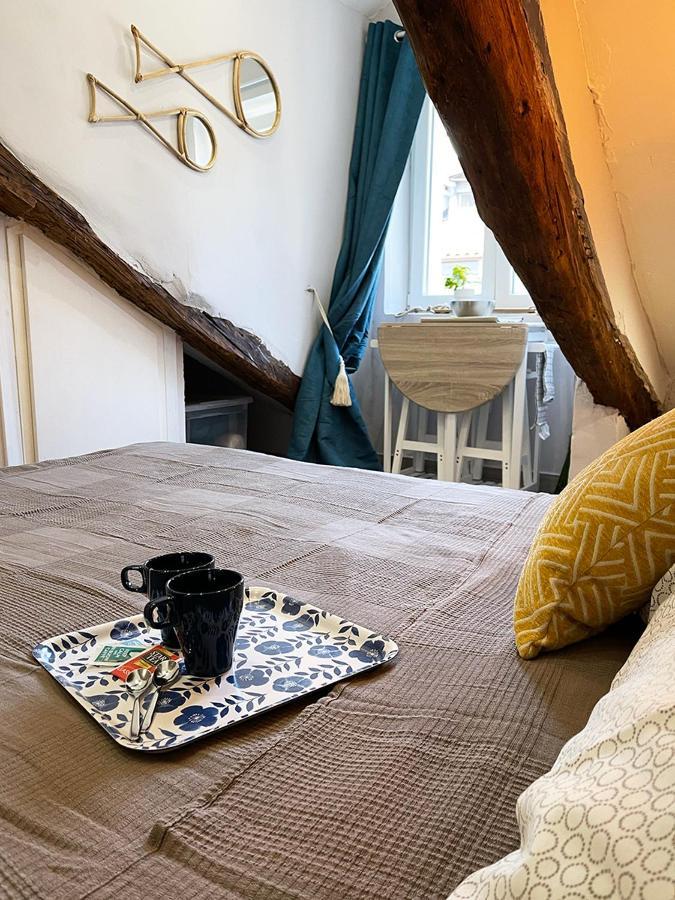 Italian Maison - Studio In The Heart Of Турин Экстерьер фото
